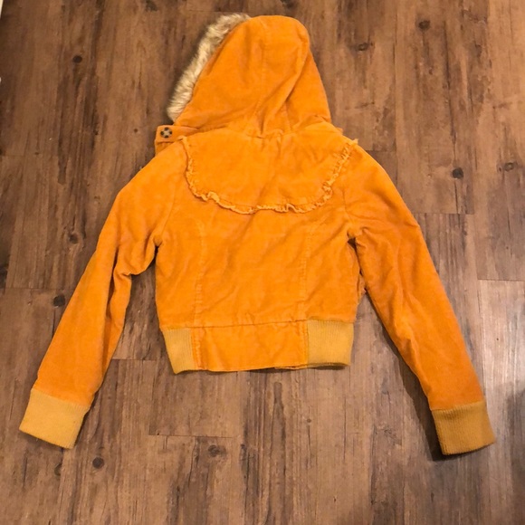 Dollhouse cropped jacket - Picture 4 of 4